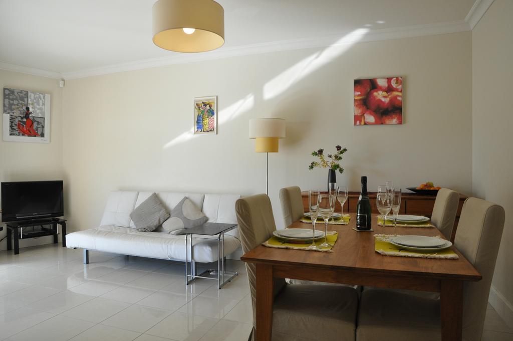 Stunning 2 Bed, 2 Bath Apt On The Cannes Sea Front Has Swimming Pool And Is A Secure Modern Building 464 Esterno foto