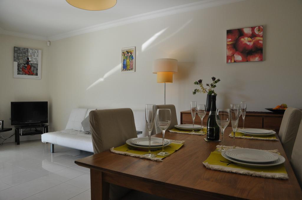 Stunning 2 Bed, 2 Bath Apt On The Cannes Sea Front Has Swimming Pool And Is A Secure Modern Building 464 Esterno foto