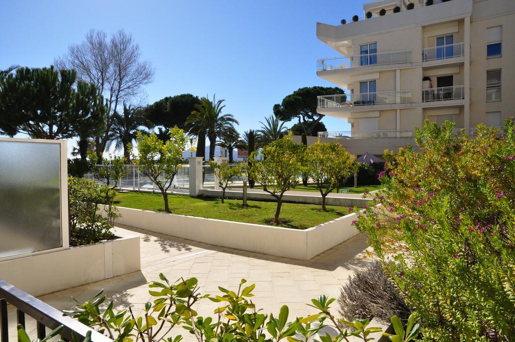 Stunning 2 Bed, 2 Bath Apt On The Cannes Sea Front Has Swimming Pool And Is A Secure Modern Building 464 Esterno foto