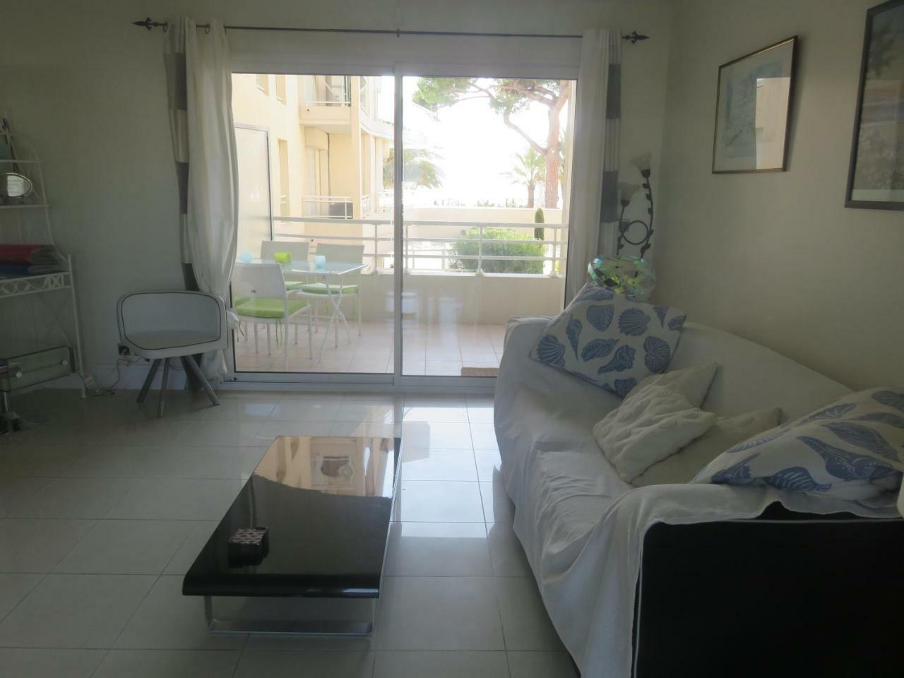 Stunning 2 Bed, 2 Bath Apt On The Cannes Sea Front Has Swimming Pool And Is A Secure Modern Building 464 Esterno foto
