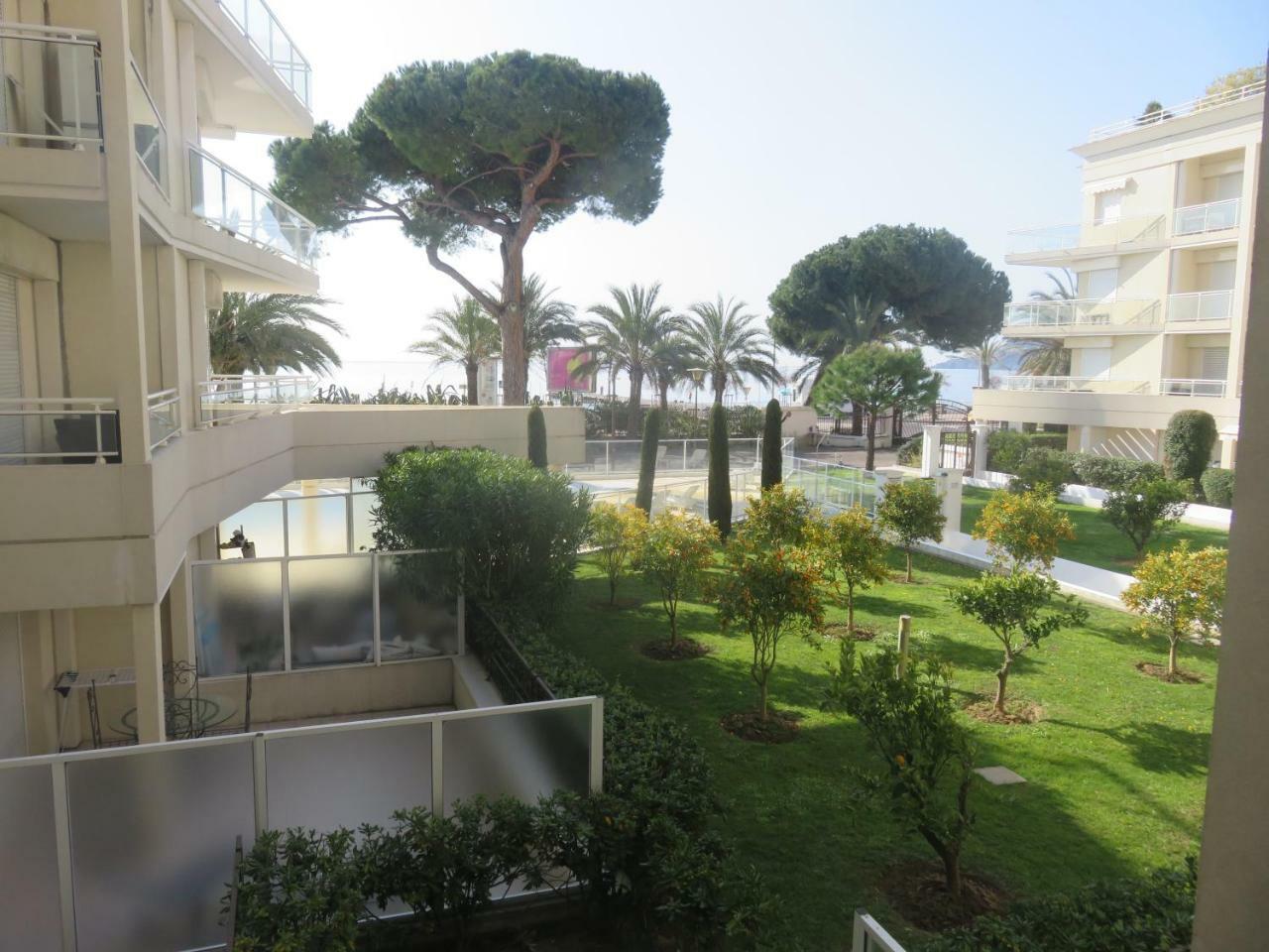 Stunning 2 Bed, 2 Bath Apt On The Cannes Sea Front Has Swimming Pool And Is A Secure Modern Building 464 Esterno foto