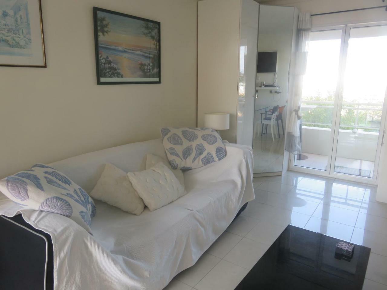 Stunning 2 Bed, 2 Bath Apt On The Cannes Sea Front Has Swimming Pool And Is A Secure Modern Building 464 Esterno foto
